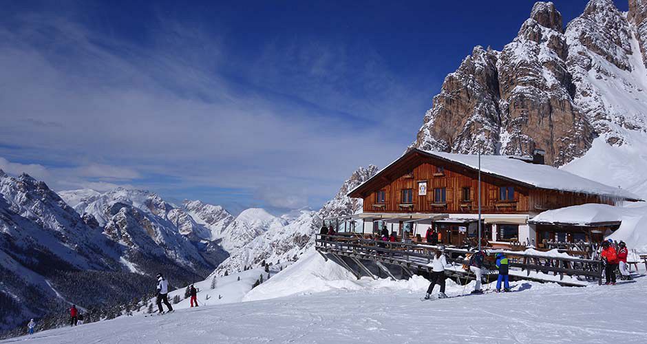 Cortina d\'Ampezzo. Photo: Scout Cortina d\'Ampezzo. Photo: Scout - image 0